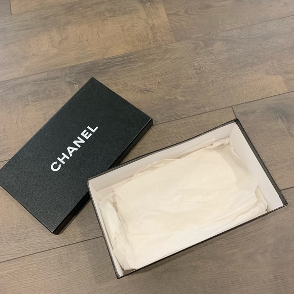 Chanel Espadrilles - Show box ONLY - Picture 3 of 6